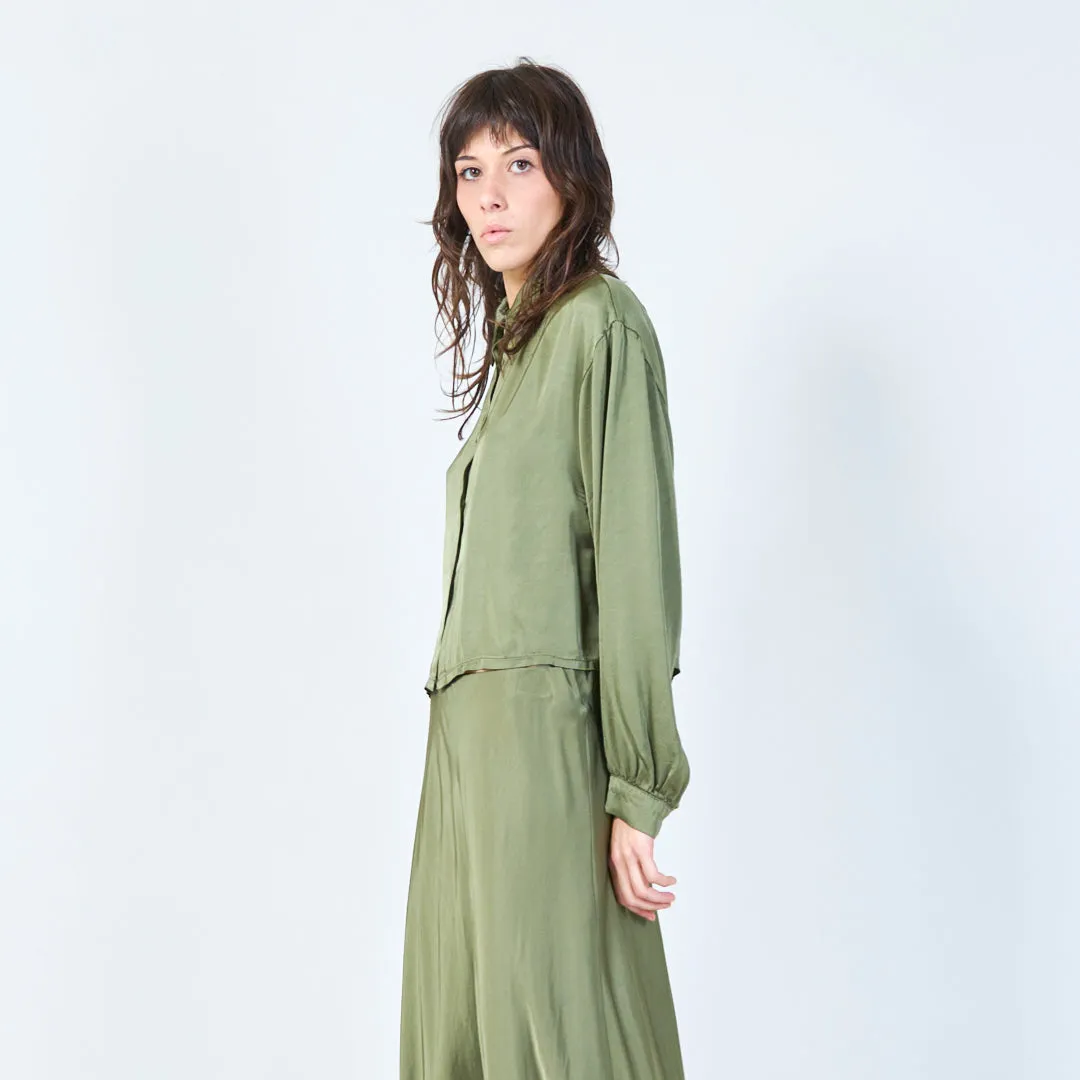 Cropped satin silk blouse with wide collar wholesale