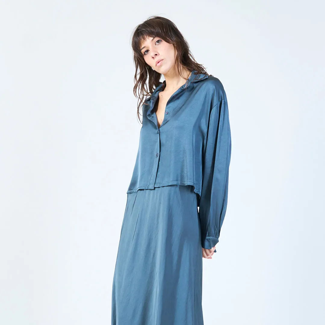 Cropped satin silk blouse with wide collar wholesale