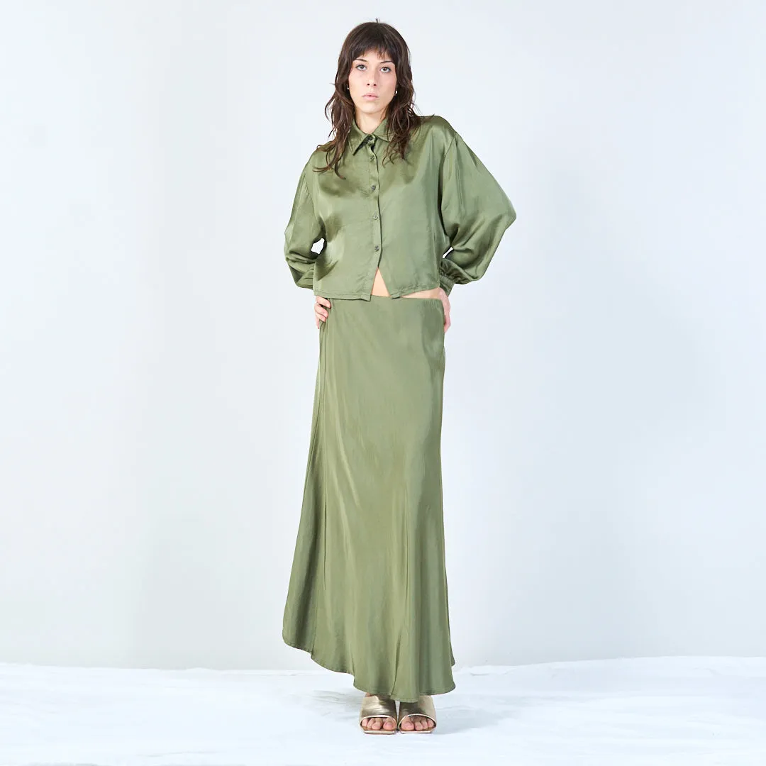 Cropped satin silk blouse with wide collar wholesale