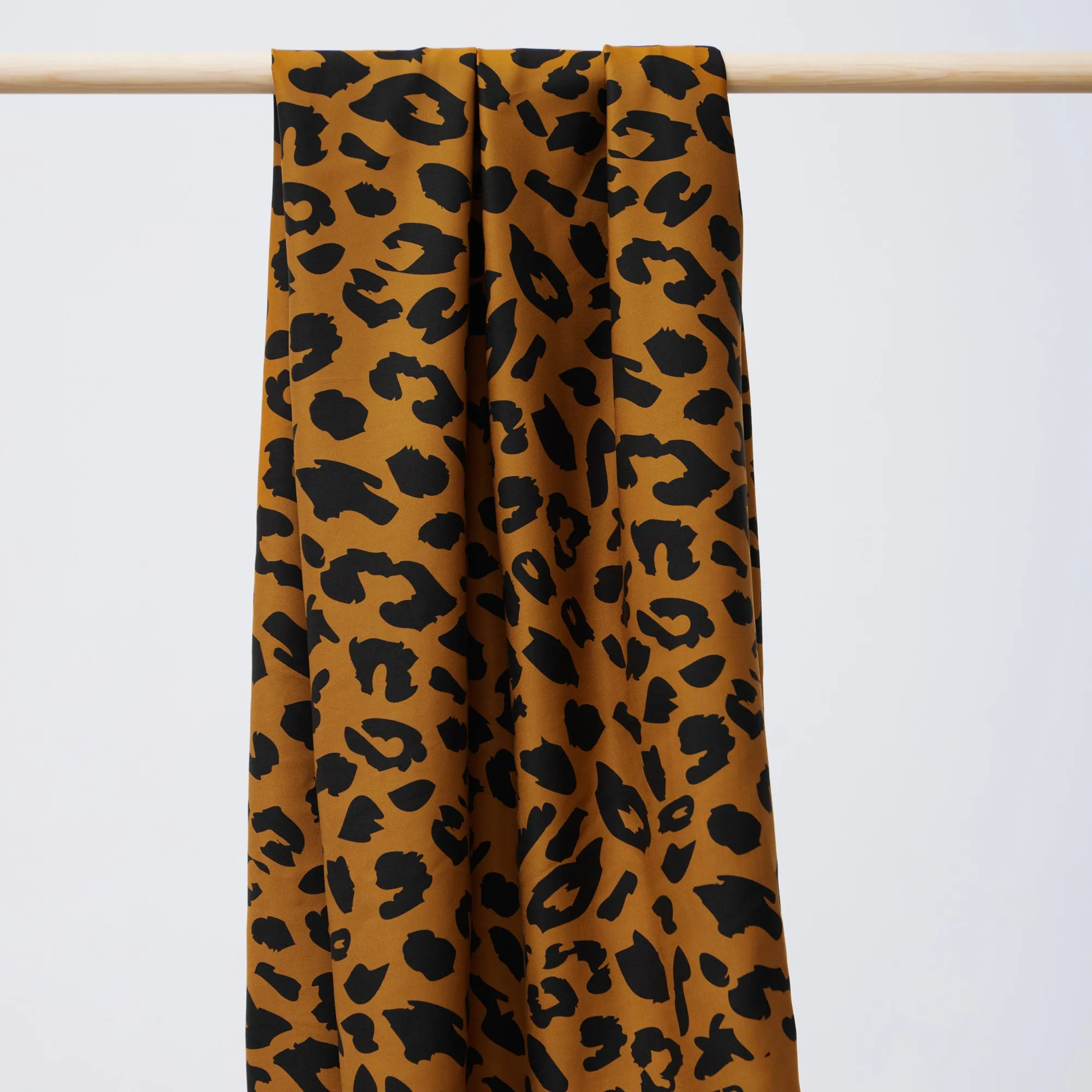 Mind the Maker - Viscose Twill - Urban Leo - Gold