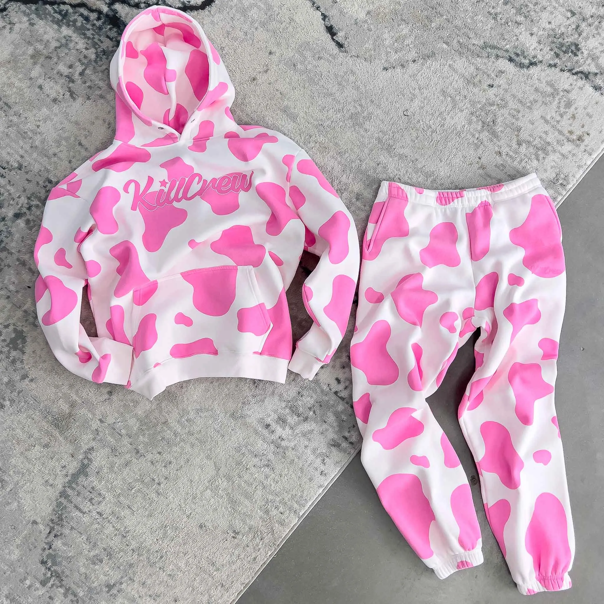 OVERSIZED LUX "MOO MOO" SWEATPANTS - PINK